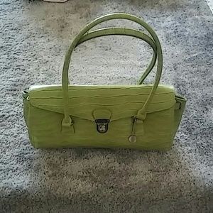 G medium size handbag